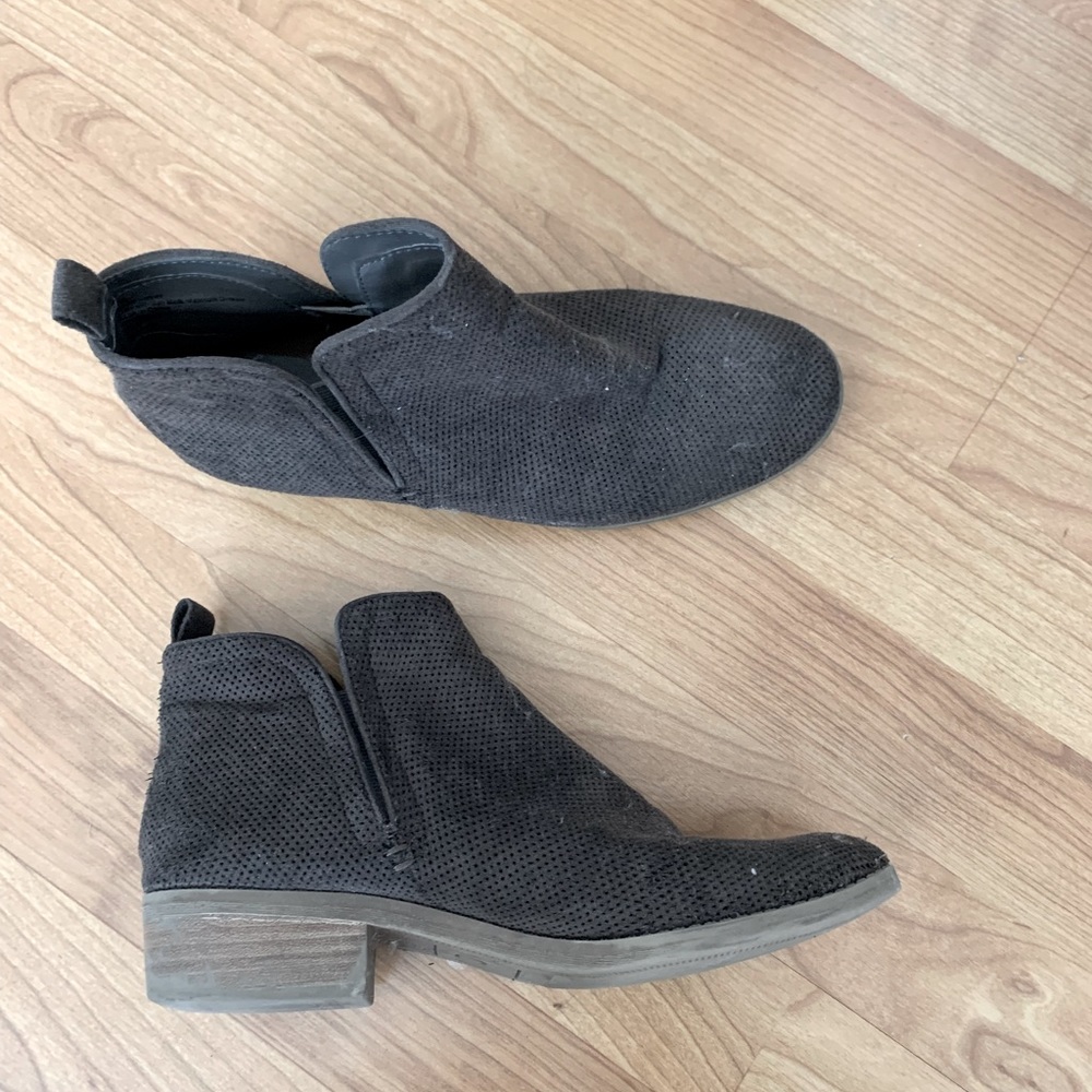 Cute gray booties